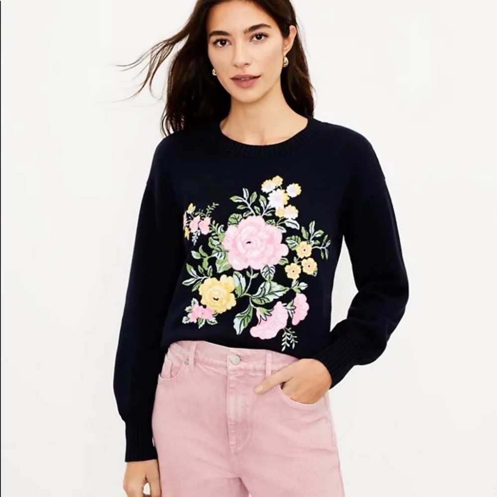 NWT Floral Appliqué Loft Sweater